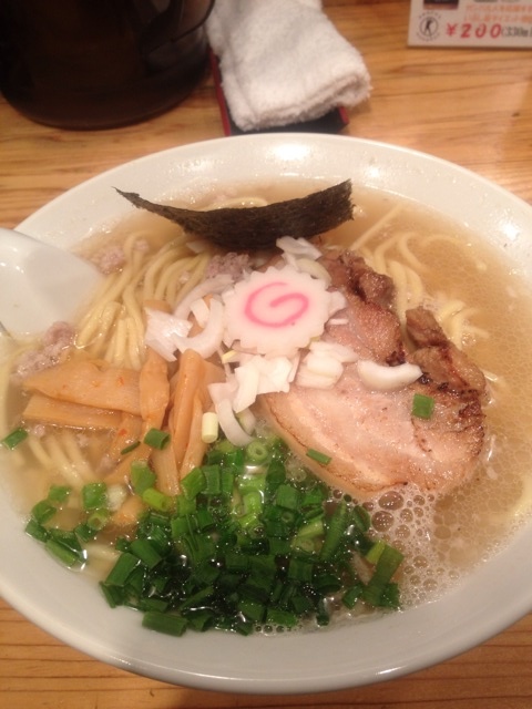 Featured image of post チャーシューがウマシ。スープがウマシ。いぶし銀　町田