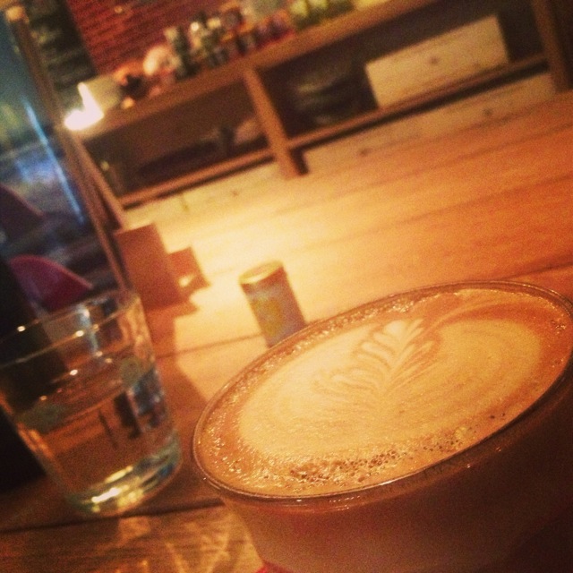 Featured image of post 町田らしからぬオシャレなカフェ LATTE GRAPHIC