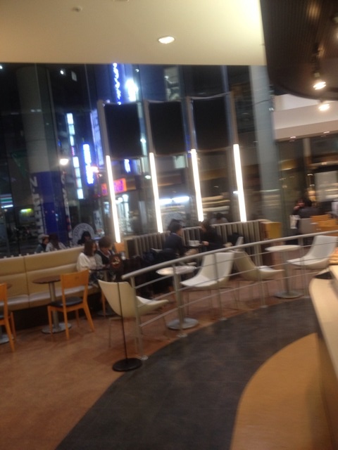 Featured image of post 開放的な朝を感じるカフェ ニュー ヨーカーズ カフェ 町田中央通り店