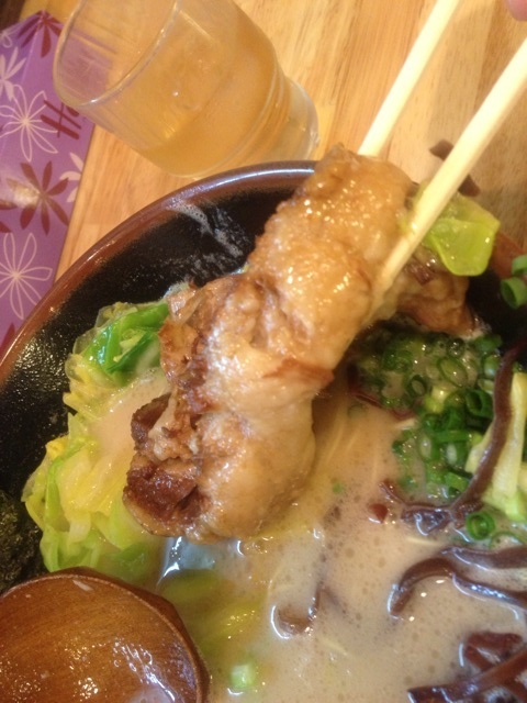 Featured image of post トロトロプルプルのチャーシューとストレート博多スープが魅力的だ　『 博多っ子 本店』町田