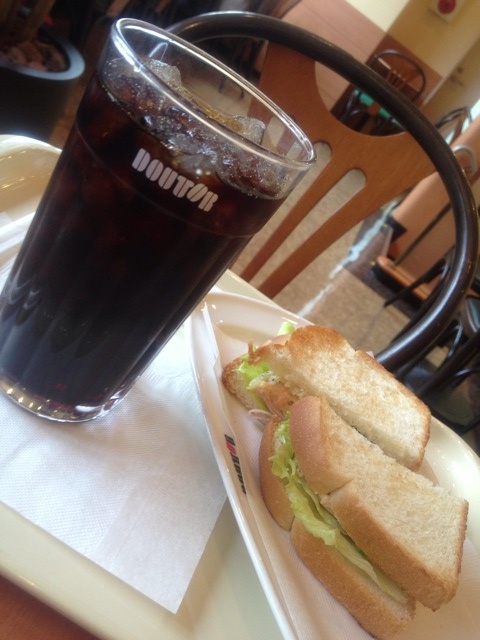 Featured image of post 階段を登ってゆったり朝食をいただく　ドトールコーヒーショップ 武蔵中原店