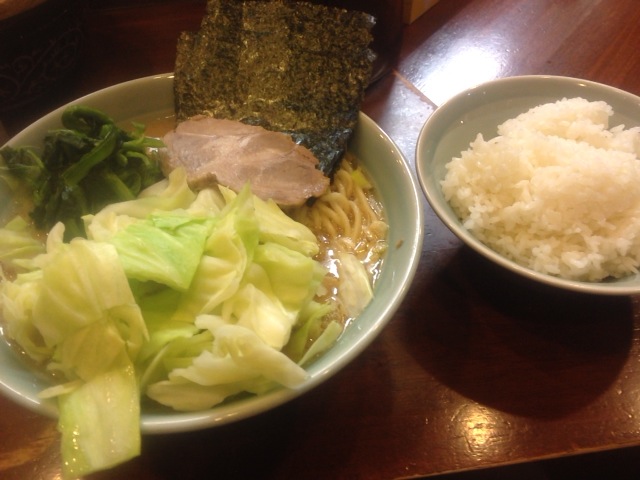 Featured image of post 横浜家系のスタンダードな魅力が伝わるラーメン 家家家(やーやーやー）飯田橋店
