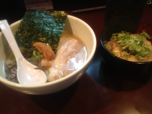 Featured image of post [登戸・麺の心・ラーメン]味噌がミソなミラクル博多ラーメンを食べた！