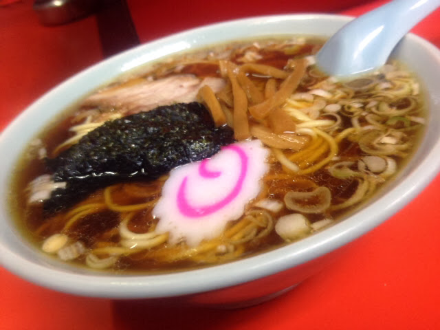Featured image of post [町田・ラーメン・龍園]とても古い店内！昔ながらのらーめん