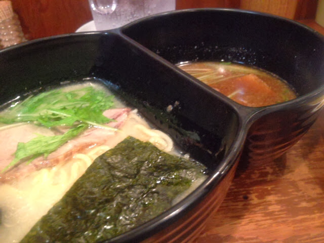 Featured image of post [赤坂ラーメン]ラーメンつけ麺ボクイケメンを喰らう！
