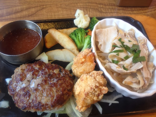 Featured image of post [武蔵中原・ハンバーグ・ビッグポーイ]サラダバー・スープバー・カレーバー、お昼から満腹耐久レース